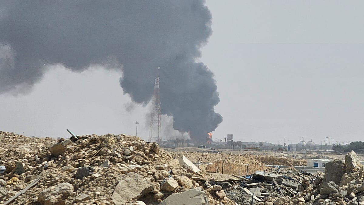 Oil holds above $110 as Hormuz tensions keep markets on edge