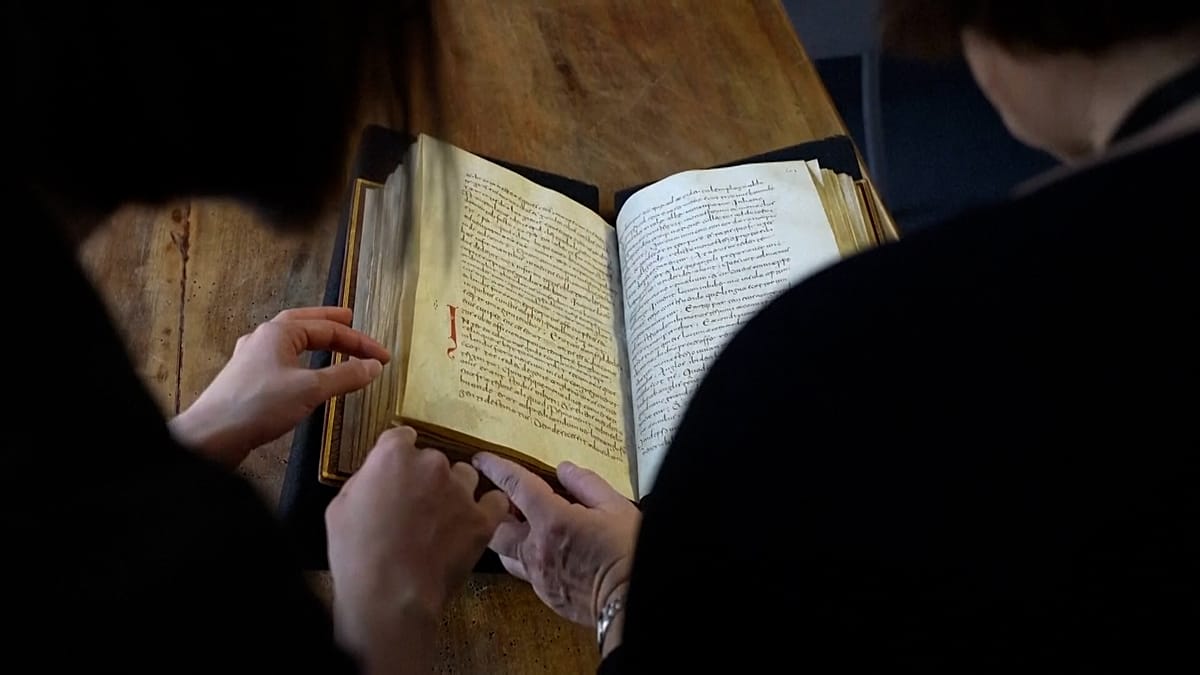 Oldest English Poem Found in 9th-Century Manuscript at Rome Library