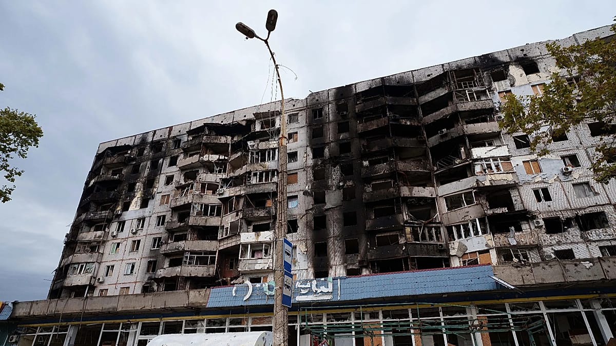 Oleshky evacuees reach Belarus as local truce holds