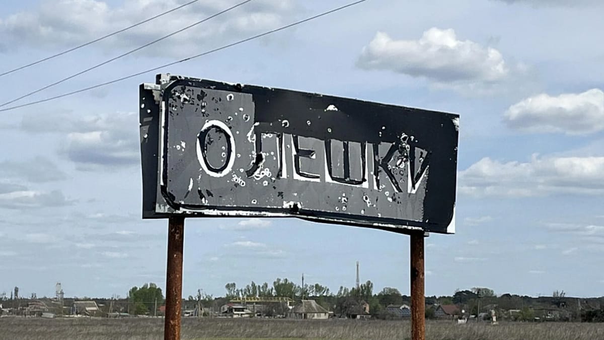 Oleshky's trapped residents face starvation as Russia blocks aid