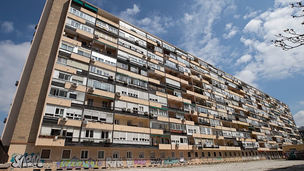 One in Three EU Residents Live in Homes with Spare Rooms Amid Housing Crisis