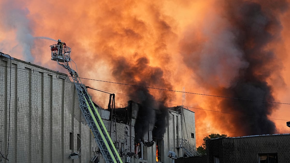 Overnight Russian strikes on Kyiv kill at least five, wound dozens