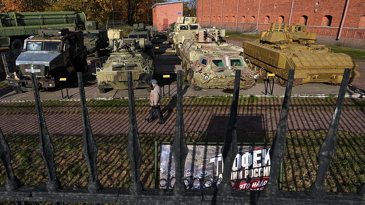 Overnight strikes kill seven in Ukraine as US envoy meets Putin