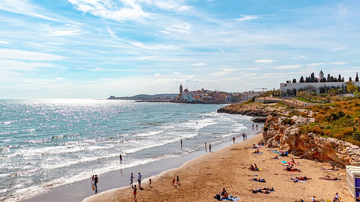Package Holiday Surcharges: EU Rules and Which Operators Are Waiving Fees