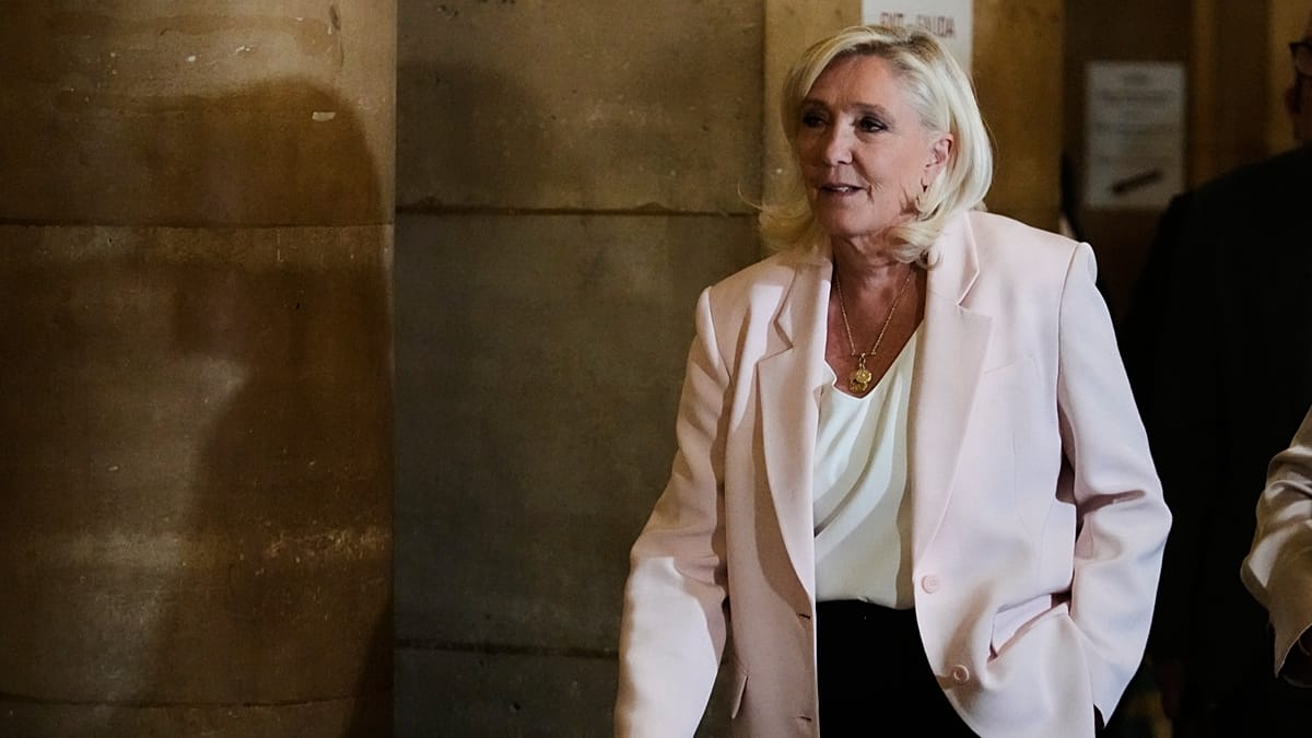 Paris Appeals Court Upholds Le Pen Fraud Conviction, Complicates 2027 Presidential Run