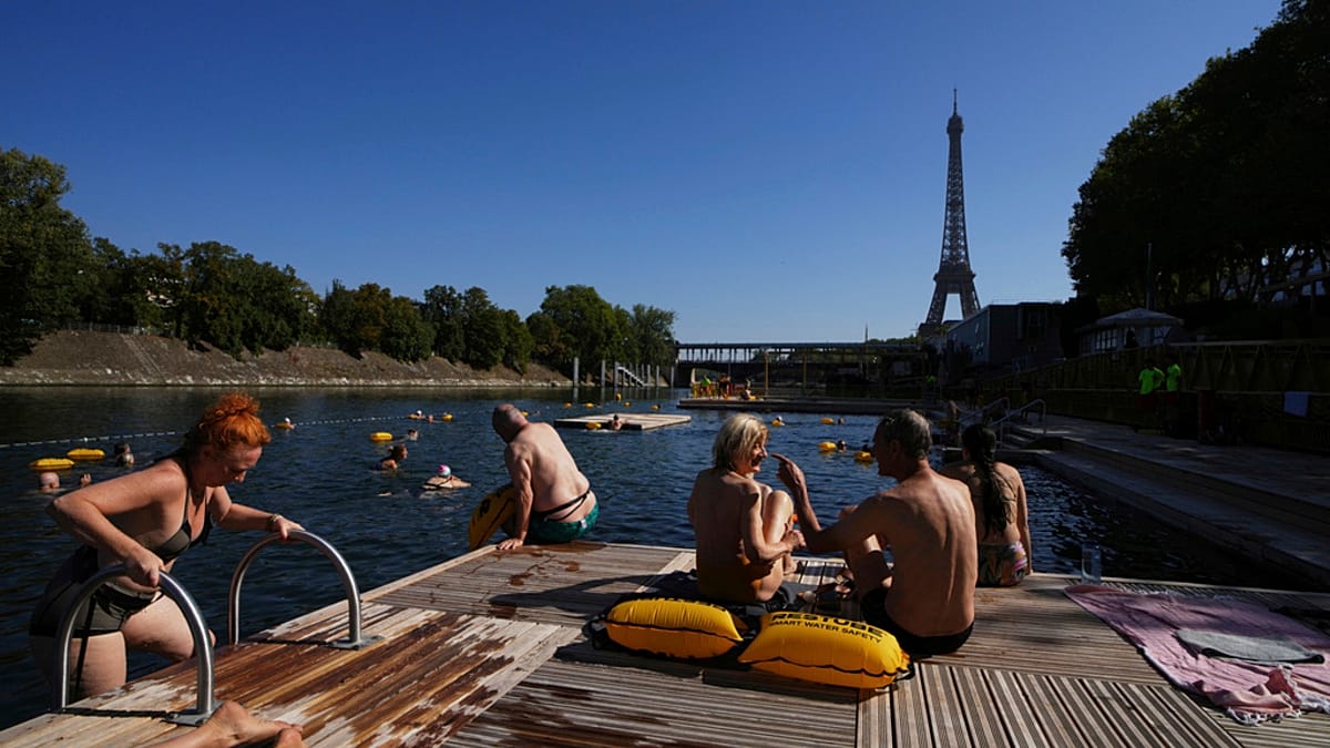 Paris Opens Canal Saint-Martin for Swimming as Second Heatwave Hits France