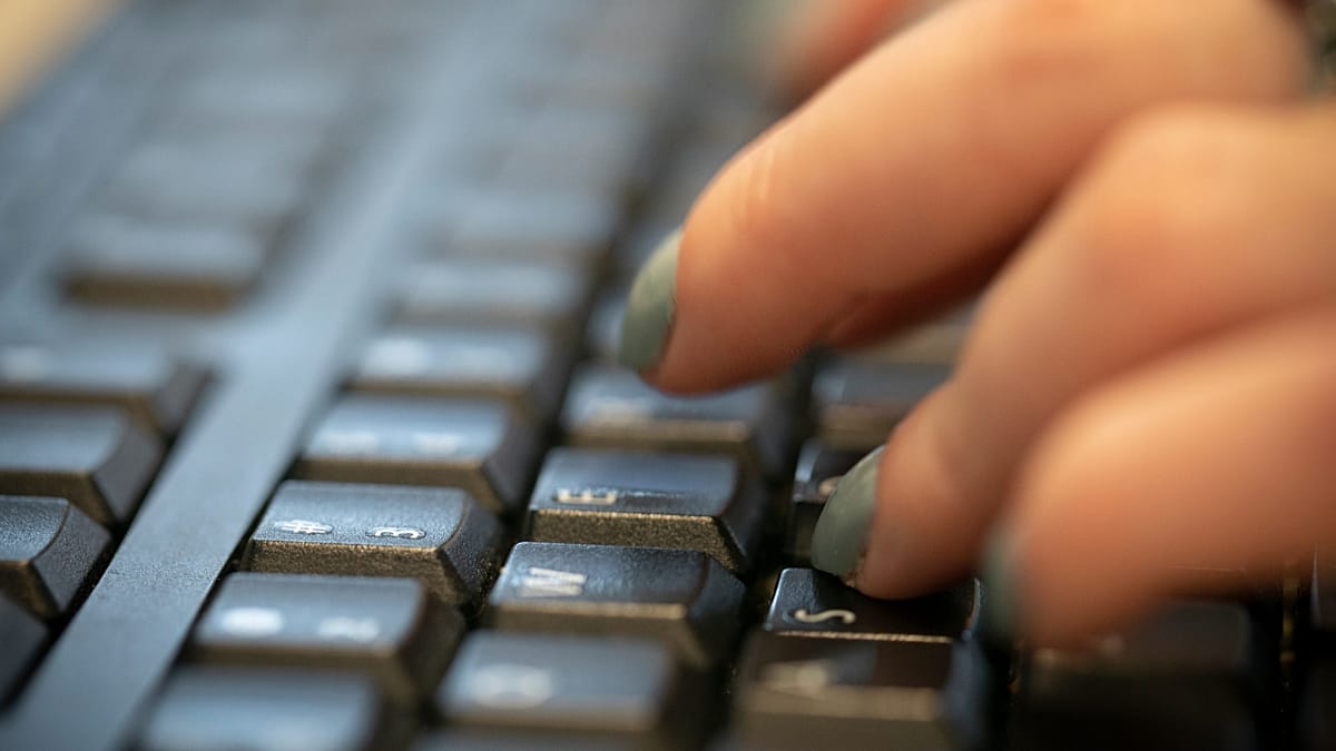 Phishing hits three-quarters of EU workers, survey shows