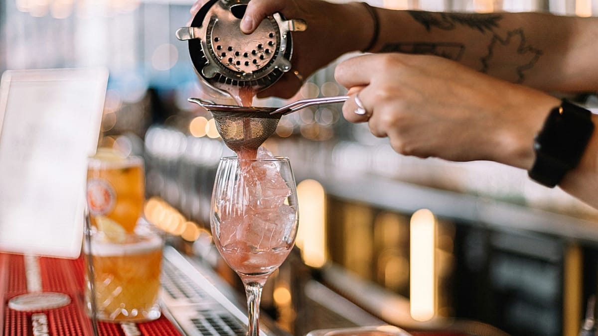 Pinnacle Guide 2024: Athens Bar Tops Europe's Best Cocktail List