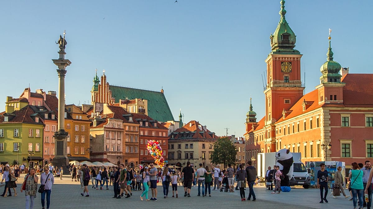 Poland says it foiled Russian plot to kill Ukrainian-American in Warsaw
