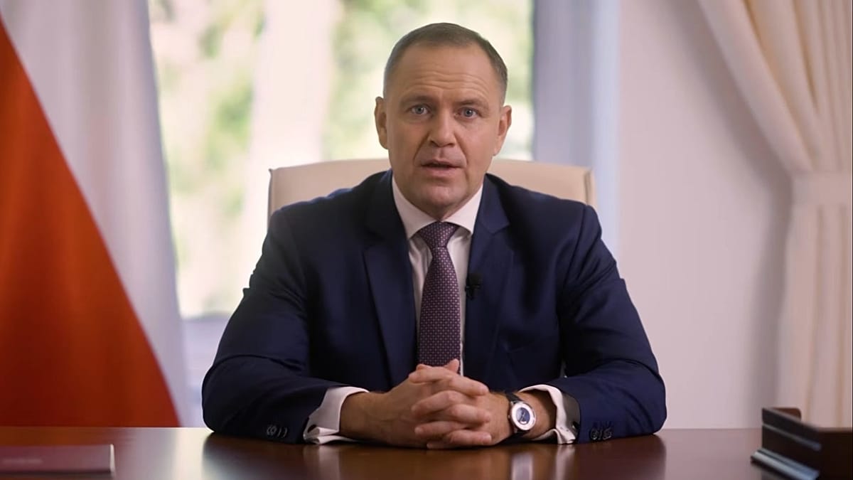 Polish President Nawrocki Vetoes Civil Partnerships Bill, Citing Constitutional Concerns