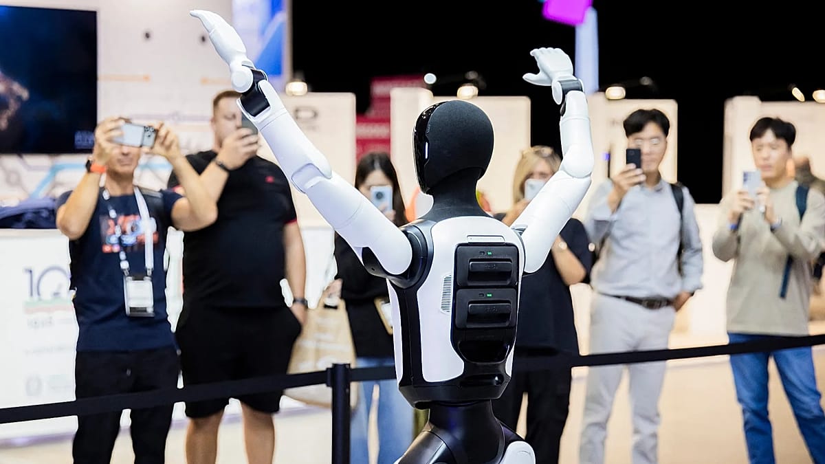Polish robot protest urges stricter AI workplace rules