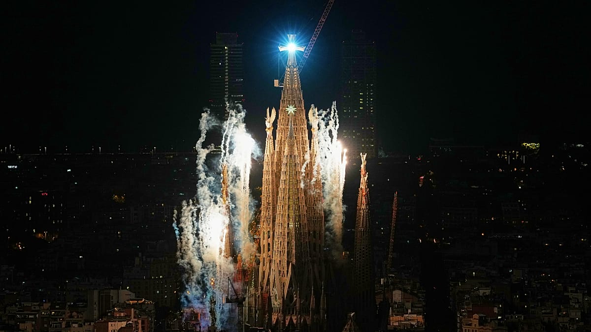 Pope Leo XIV blesses Sagrada Família tower, now world's tallest church