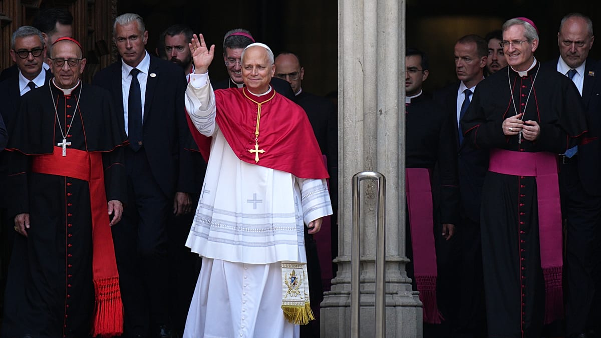 Pope Leo XIV in Barcelona: Thousands Gather for Prayer Service at Cathedral