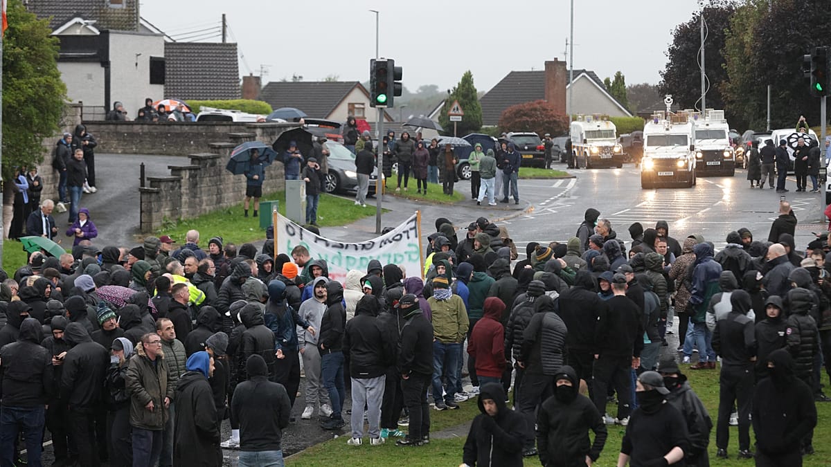 Portadown Parade Blocked as 2,000 Protesters Shut Down Garvaghy Road