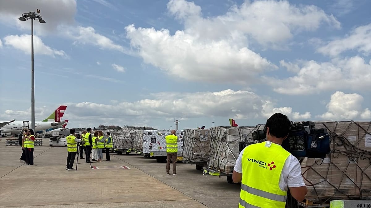 Portugal Airlifts 8.7 Tonnes of Medicines to Earthquake-Stricken Venezuela