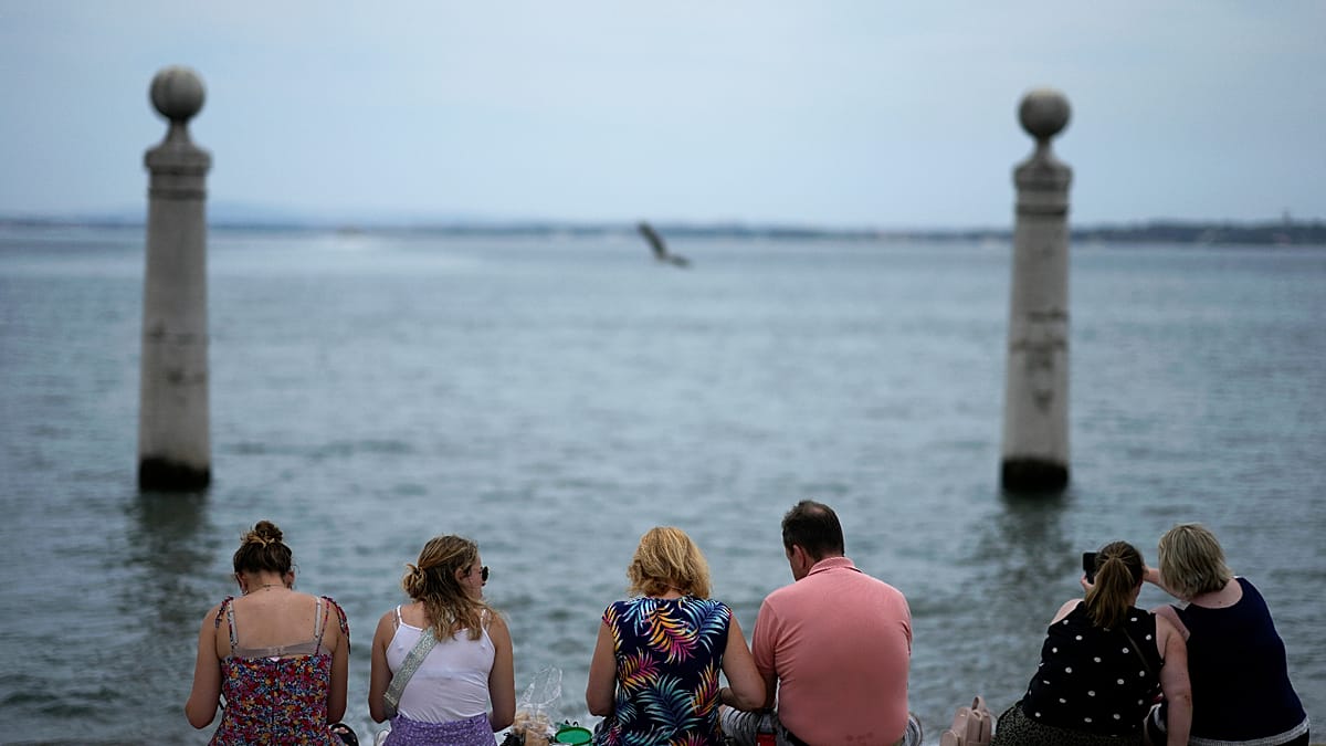 Portugal braces for late-September heatwave as temperatures near 38°C