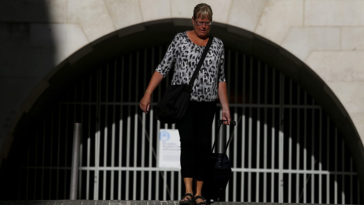 Portugal Grinds to a Halt as Public Sector and easyJet Strikes Bite