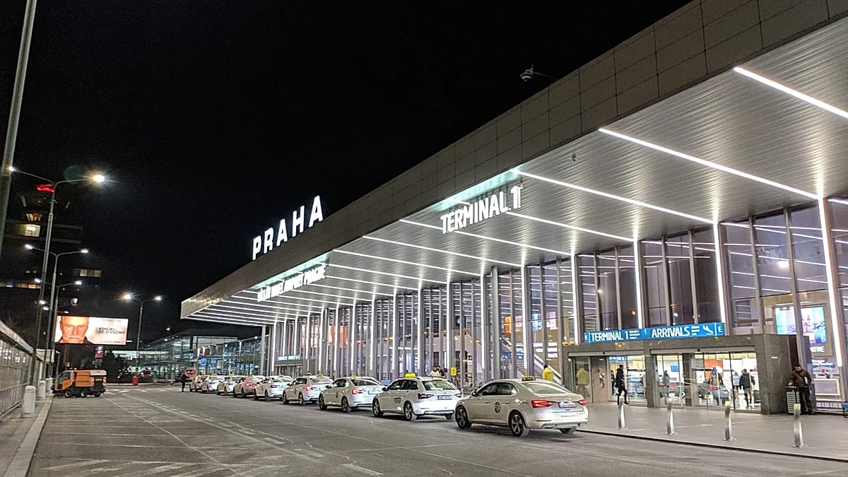 Prague Airport Wins Overall Prize at Routes Europe 2026 Awards in Rimini