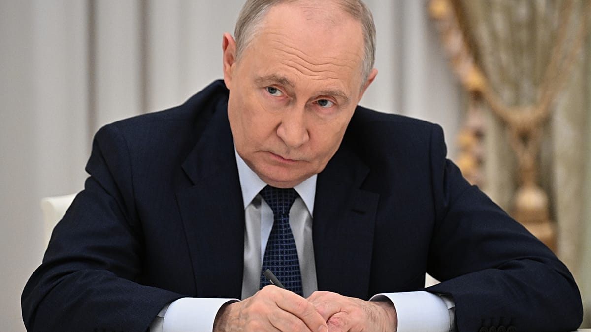 Putin expands Russian army by 15,500 troops in fourth decree this year
