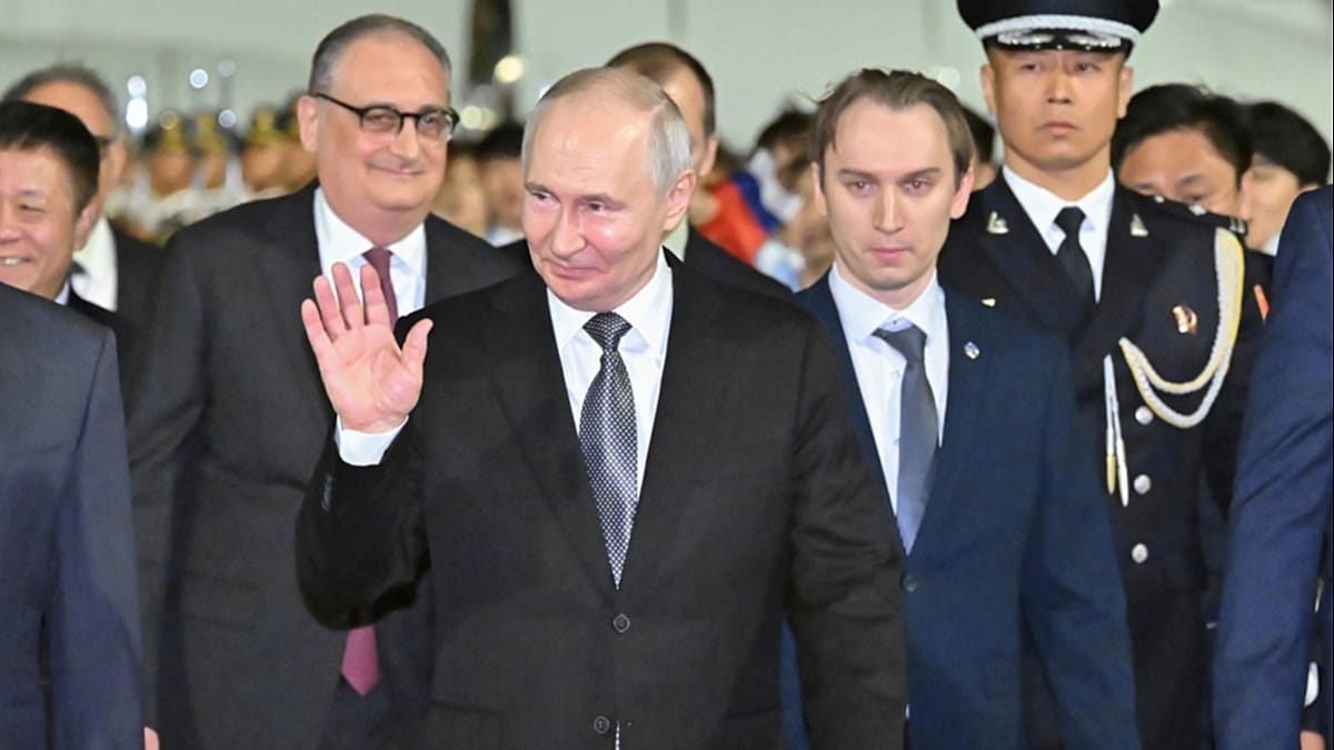 Putin in Beijing Days After Trump, Testing China's Diplomatic Tightrope