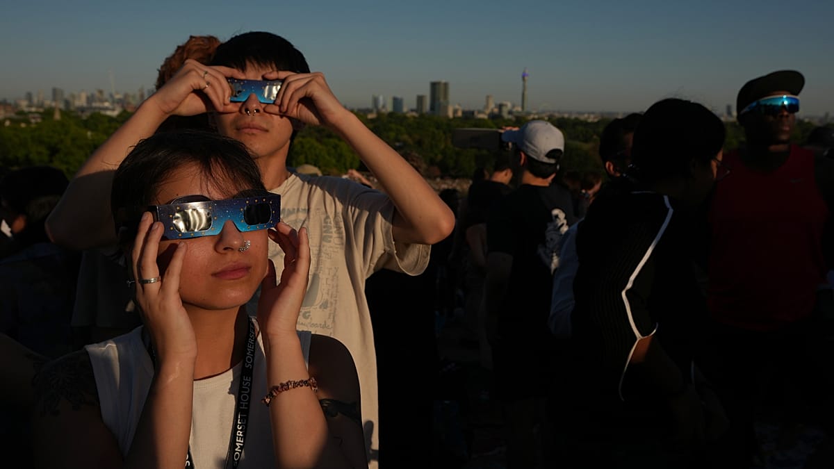 Rare solar eclipse darkens skies across Europe