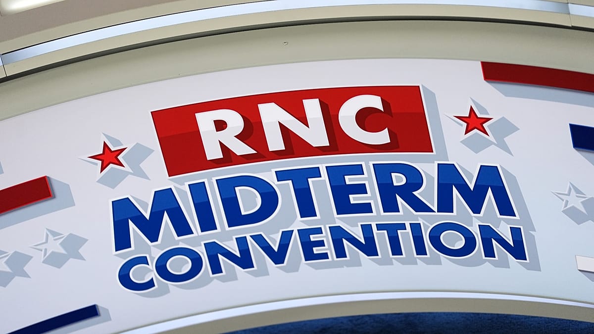 Republicans rally around Trump at unprecedented midterm convention