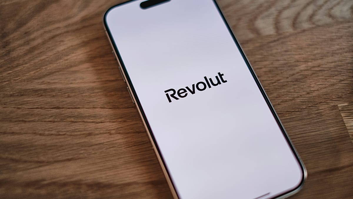 Revolut weighs dual listing in London and New York for IPO