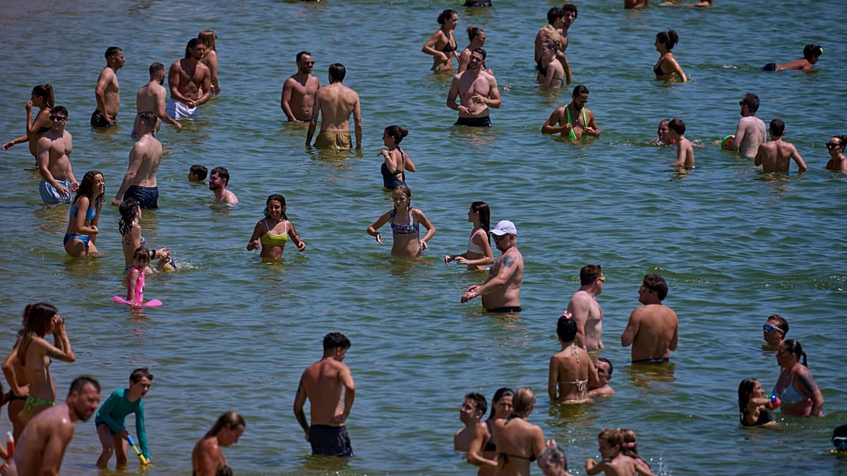 Rising water temperatures in Europe increase risk of Vibrio and other bacterial infections