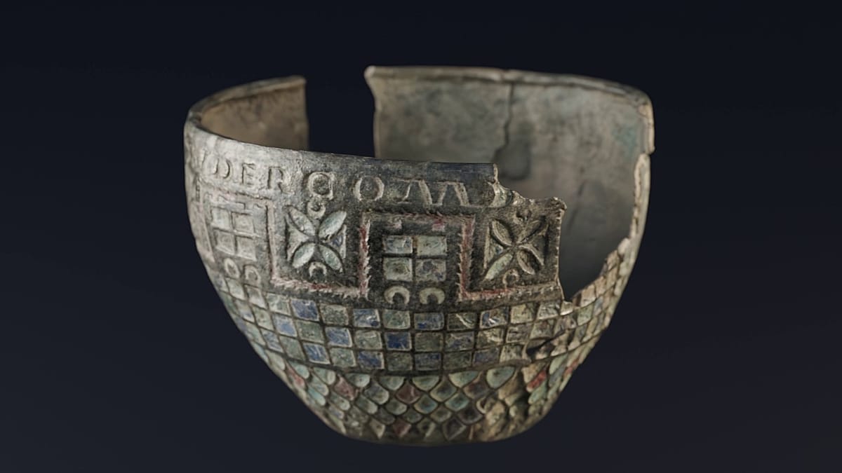 Roman Soldier's Commemorative Cup from Hadrian's Wall Found in Spanish Province of Soria