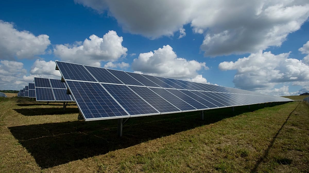 Romania's renewables lag: can the EU's largest solar farm close the gap?