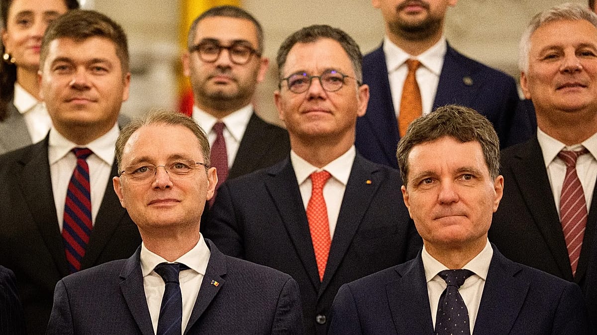 Romania swears in new government after months of deadlock