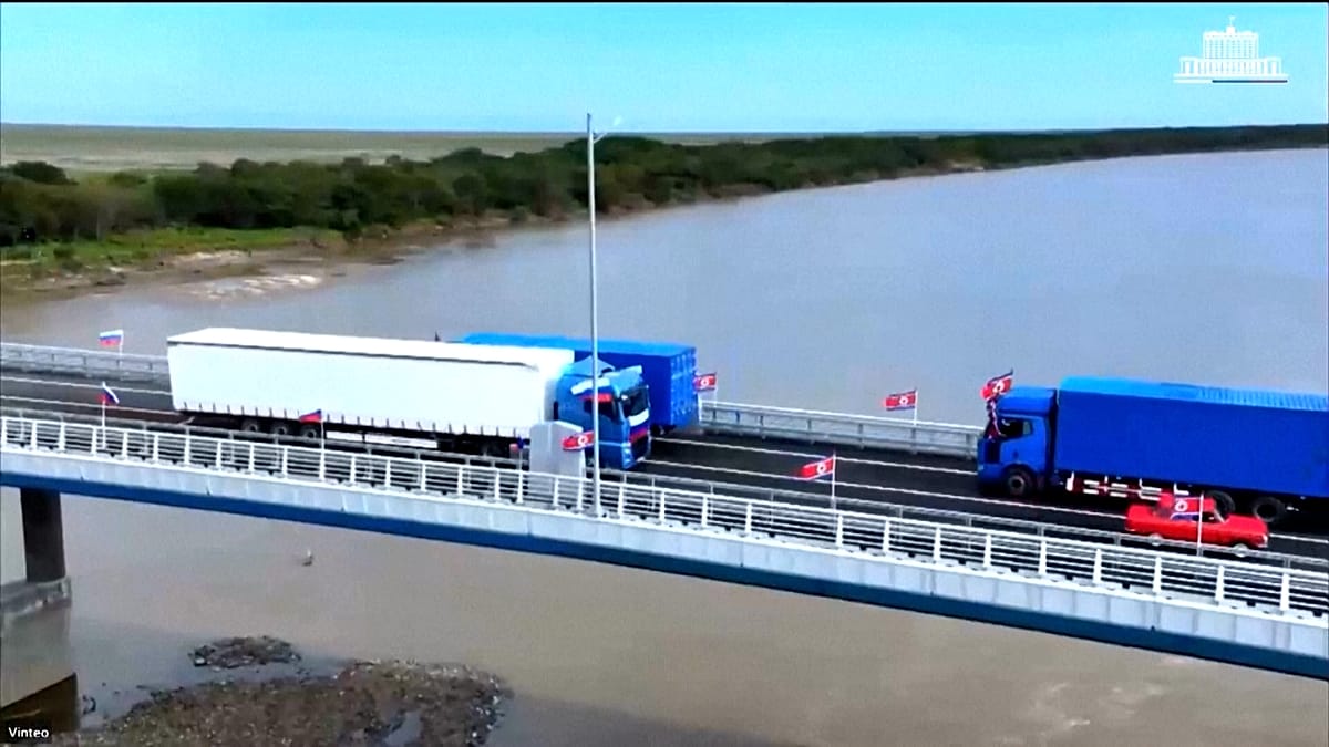 Russia and North Korea open first road bridge over Tumen River