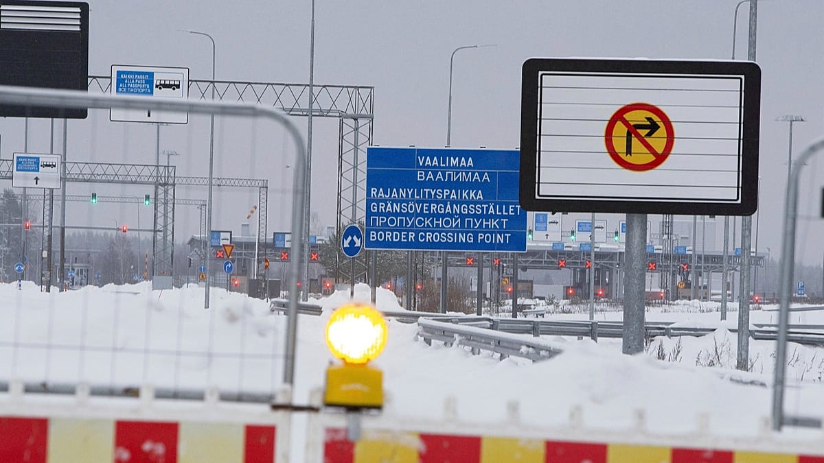 Russia Halts Rail Traffic at Key Border Crossings with Finland, Estonia, Latvia