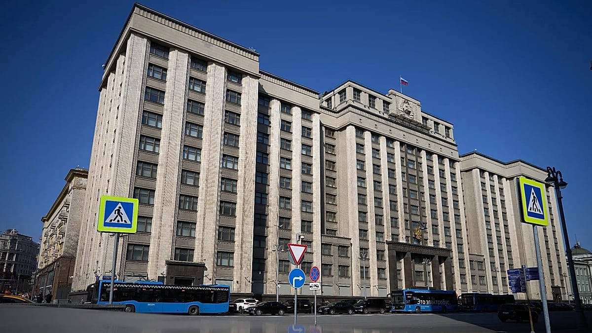 Russia Passes Law Freezing Assets and Denying Consular Services to Exiled Dissidents