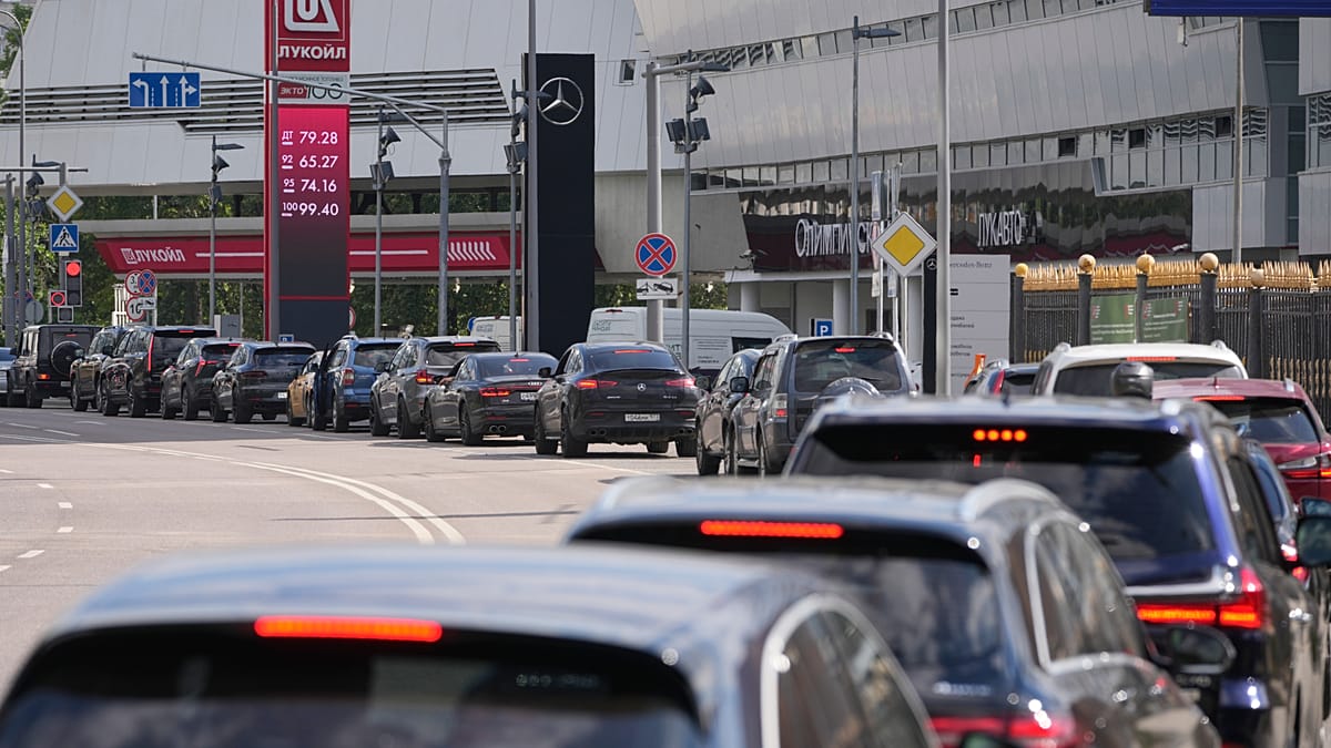 Russia's fuel crisis deepens as Ukrainian strikes cripple refineries