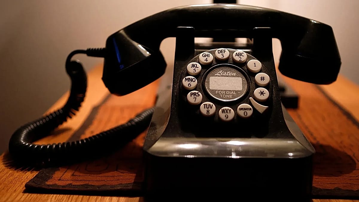 Russia's internet blackouts drive state firms back to landlines