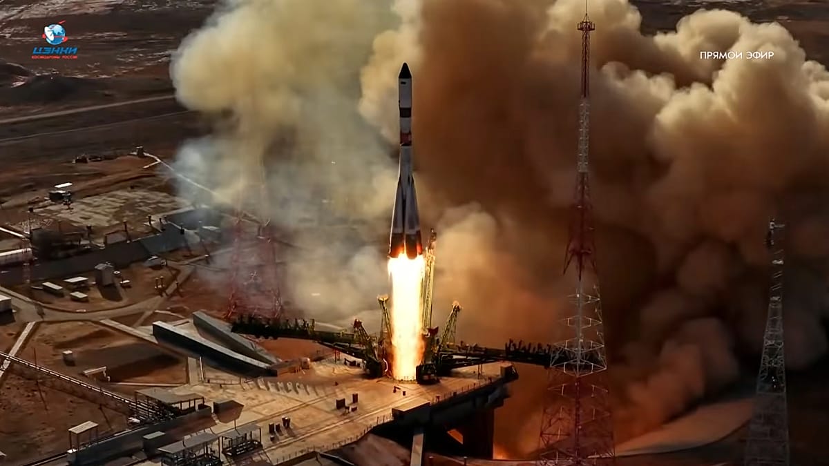 Russia's Soyuz-5 Rocket Completes First Test Launch from Baikonur