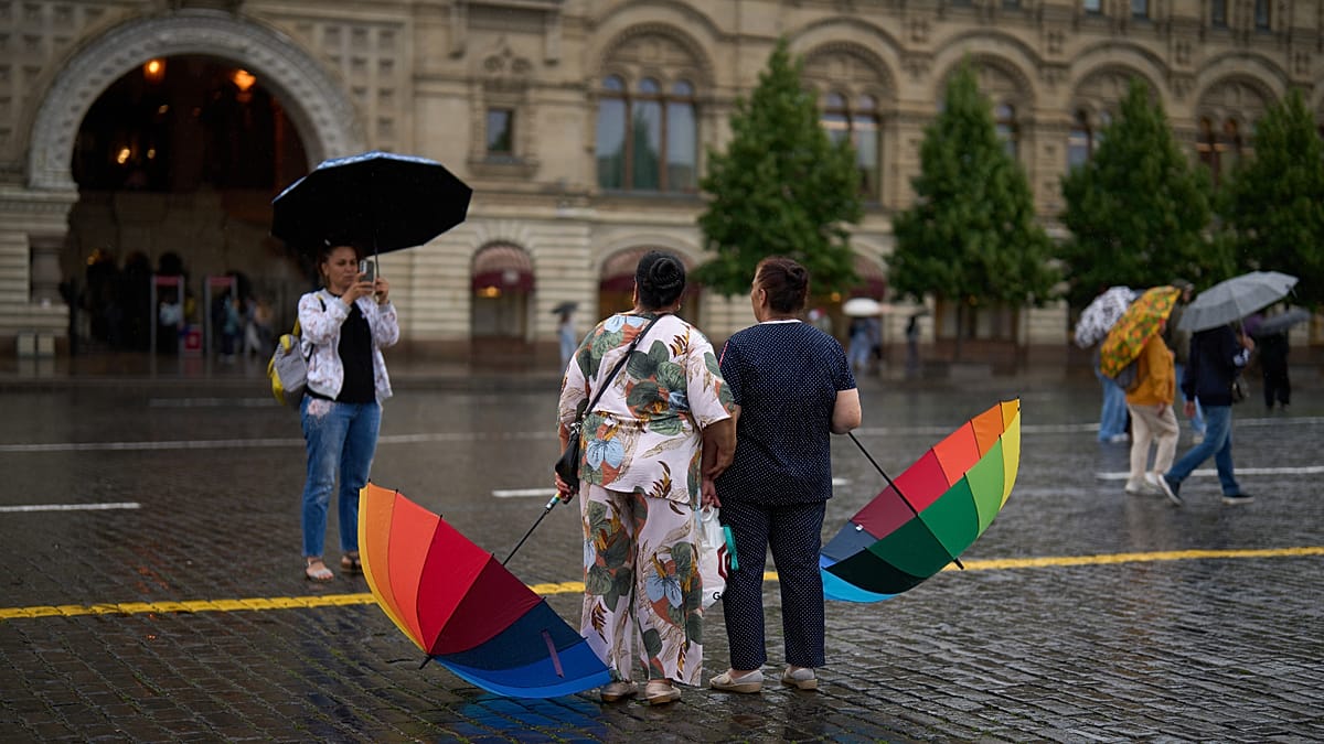 Russia turns to Asia as European tourism collapses