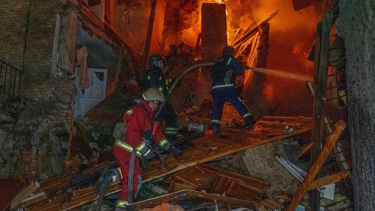 Russian Ballistic Missiles Hit Kyiv as Rivne University Strike Injures 25