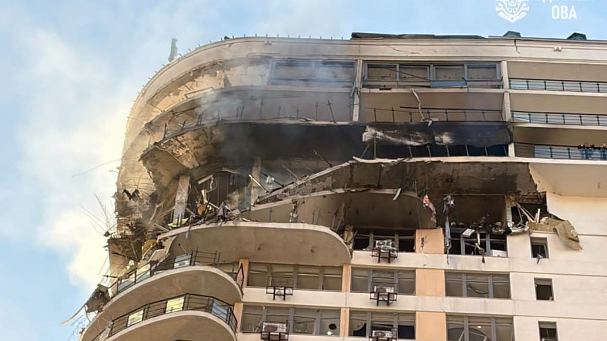 Russian strikes kill 11 across Ukraine as Kyiv targets oil revenue