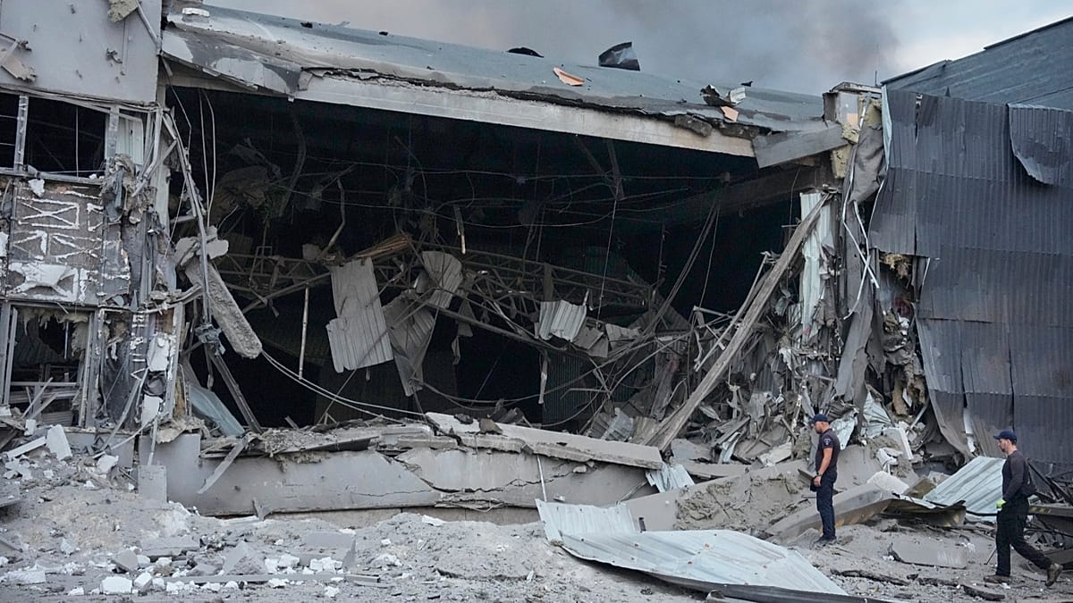 Russian strikes kill 15 in Kyiv and region in latest overnight assault
