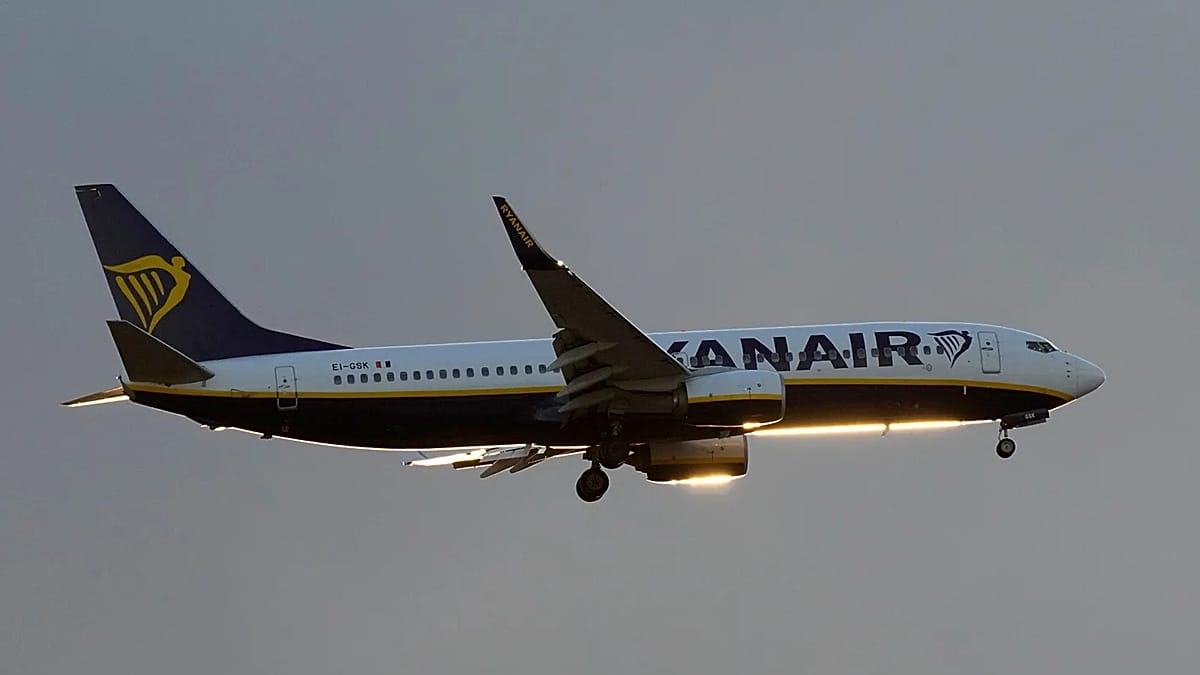 Ryanair Shuts Thessaloniki Base Over Fraport Charges, Cuts Greek Winter Routes
