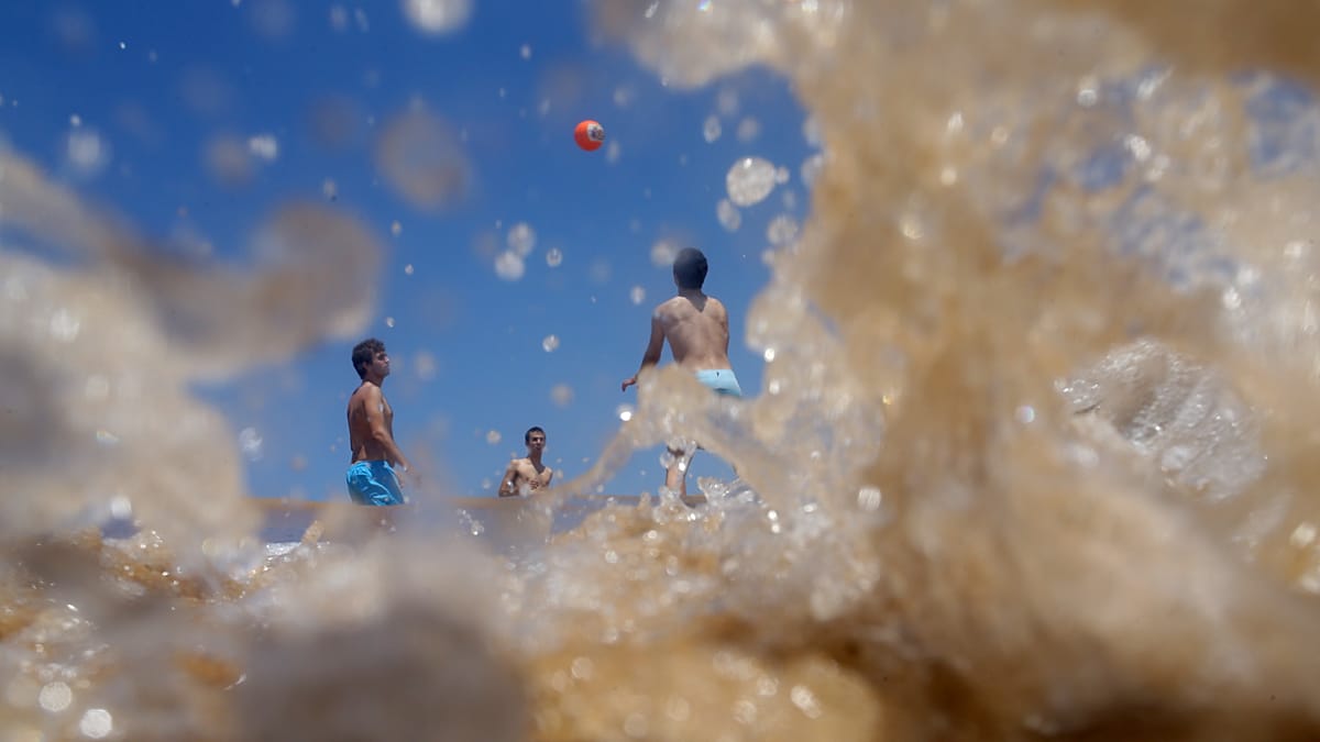 Saint Anthony's Heat Wave: Portugal Braces for 45°C as Summer Festivities Begin