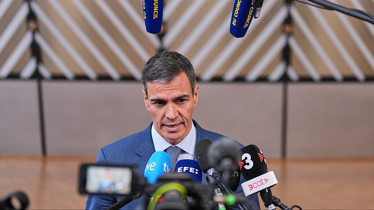 Sánchez calls security council as Ceuta struggles with migrant influx