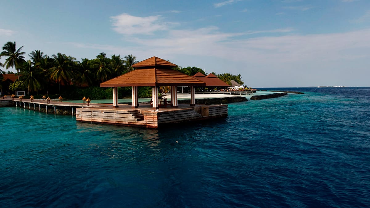 Search Resumes for Four Missing Italian Divers in Maldives Cave System