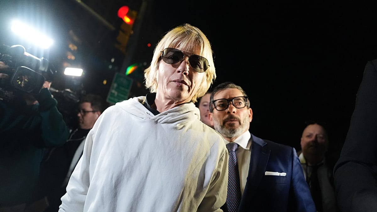 Selma Blair arrested after alleged assault on New York-bound flight