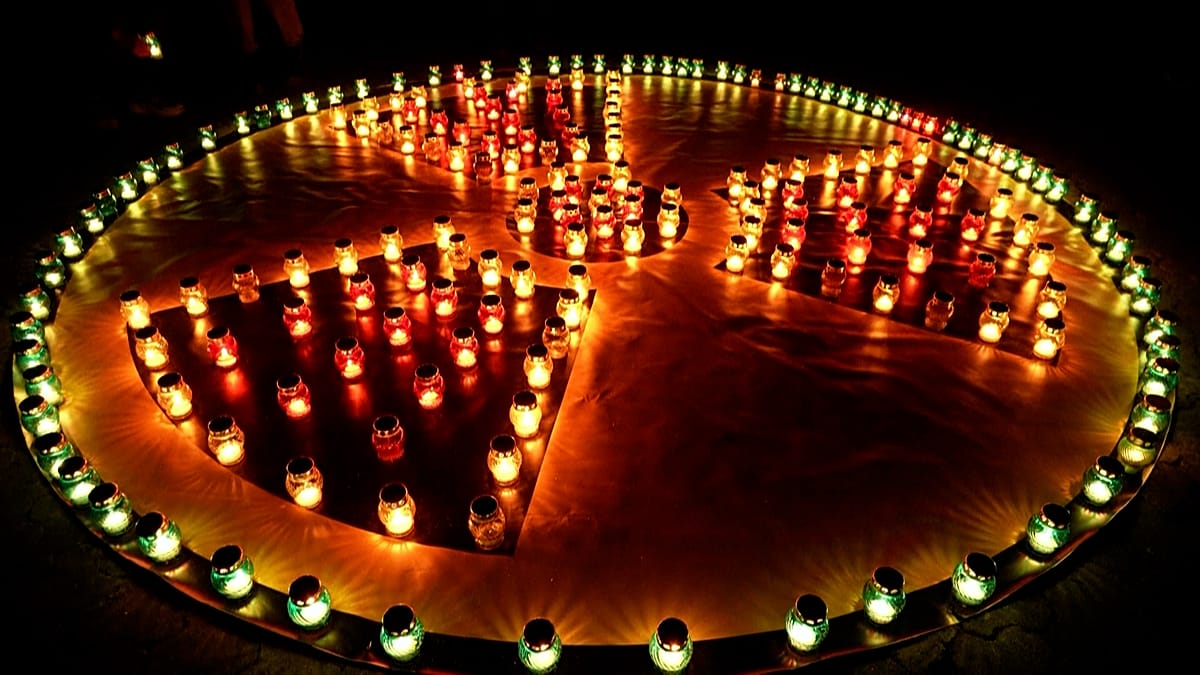 Slavutych Commemorates Chernobyl's 40th Anniversary with Candlelit Tribute