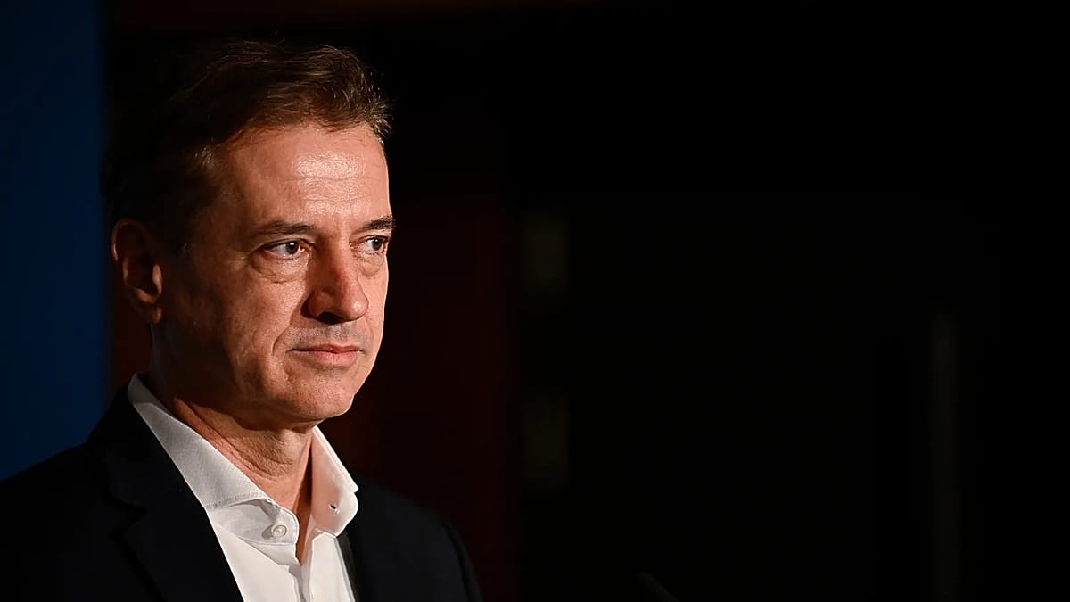 Slovenia's Golob Fails to Form Coalition, Janša Holds Back