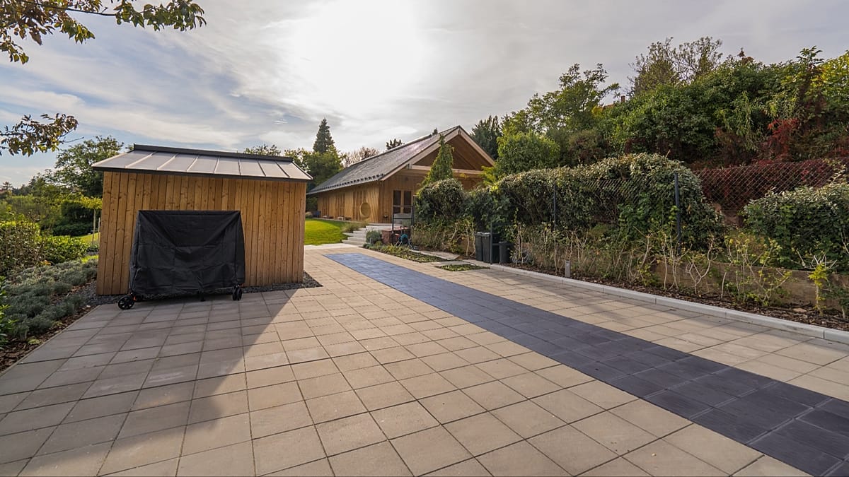 Solar driveways and patios gain ground as Europeans seek energy independence