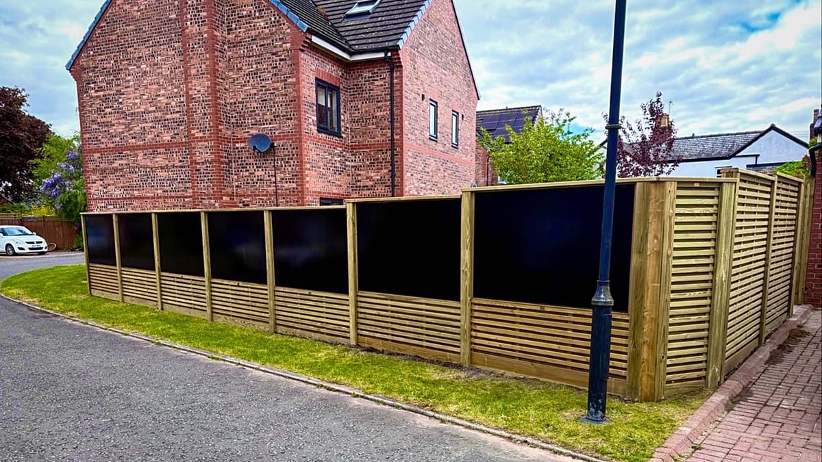 Solar Fences Gain Traction Across Europe as Households Seek Creative Energy Solutions